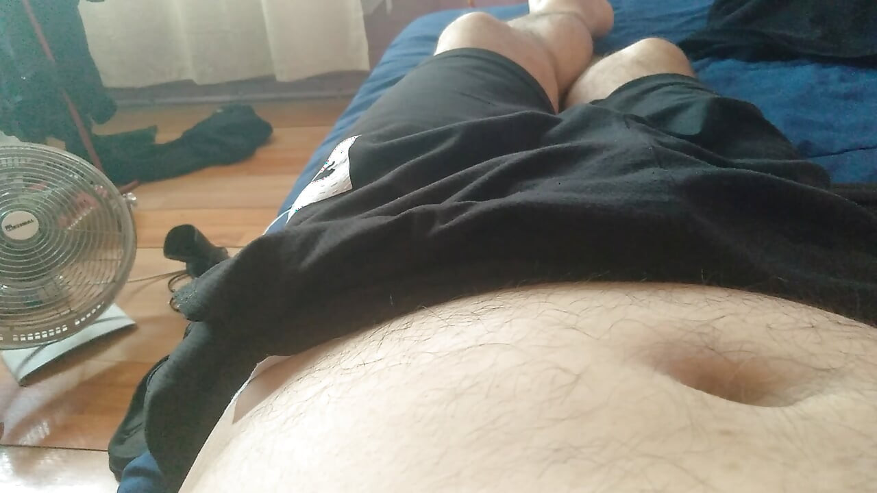 Young man seeks gay man to suck his dick