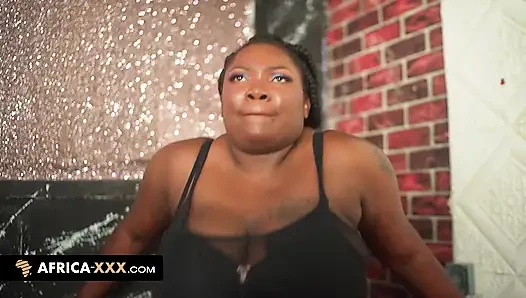 Dengan seseorang menonton