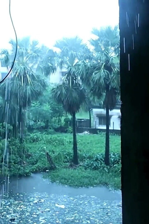 Hardcore Rough Sex with Bhabhi! Homemade Sex at Rainy Day