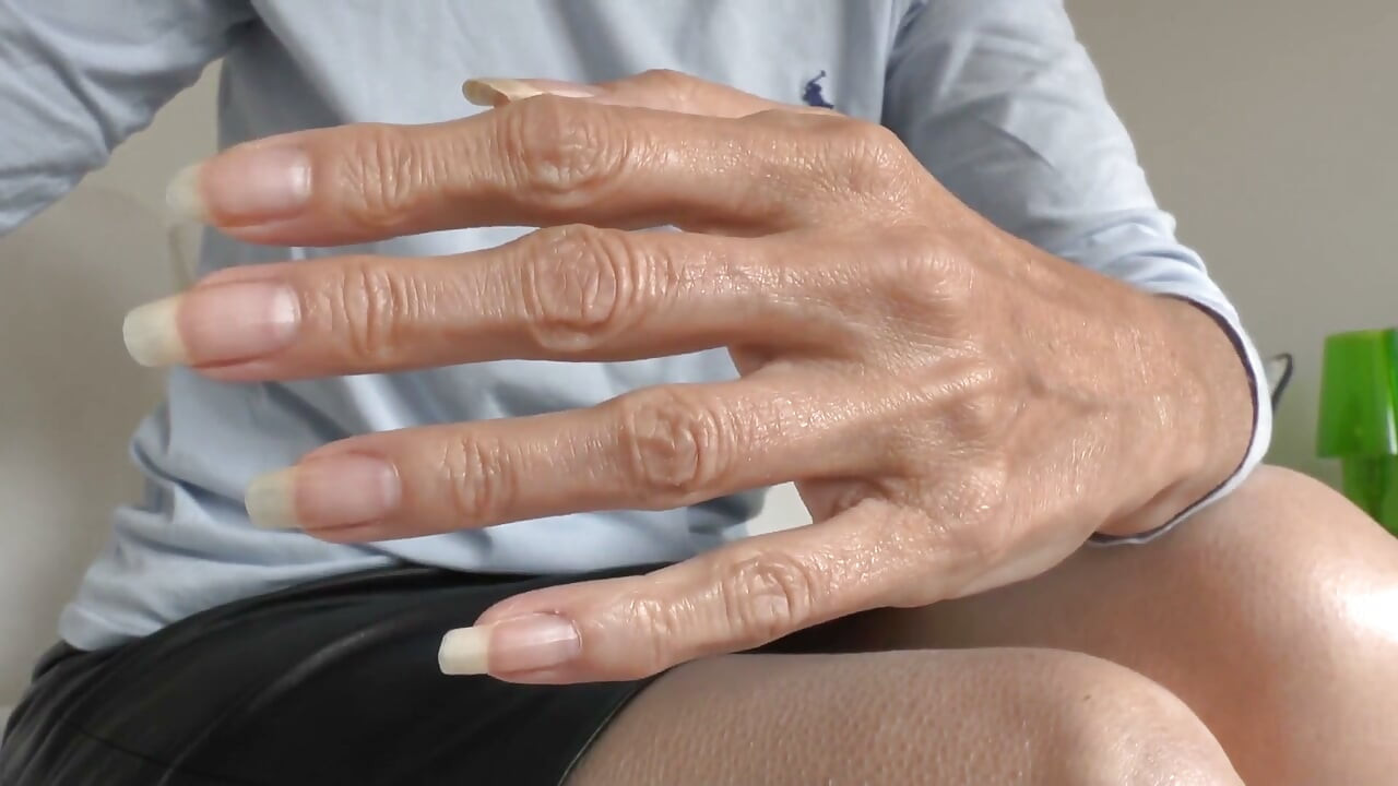 Elegant Autumn Hands, Part 2 - Presented by Lady Victoria Valente