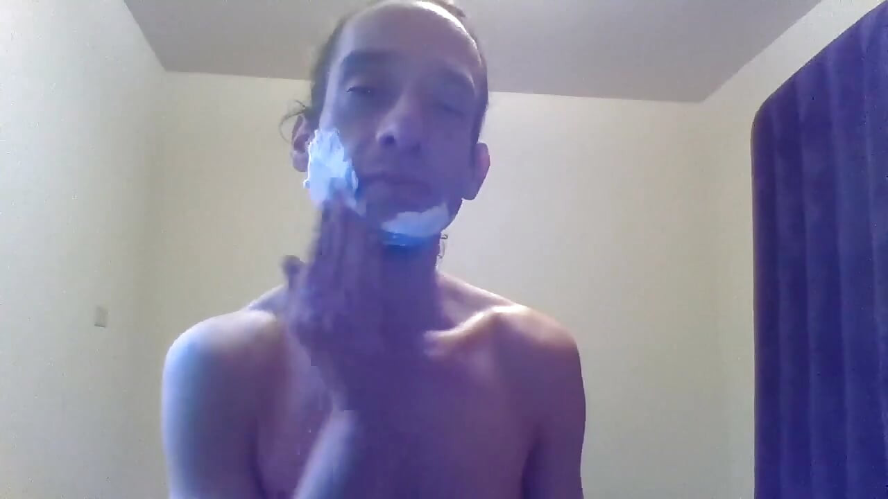 Transgirl Shaving Her Face