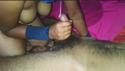 Neighbour aunty giving best blowjob and fucking her pussy