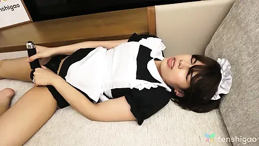Hinata Nanase'in kocasını yarak emiyor!