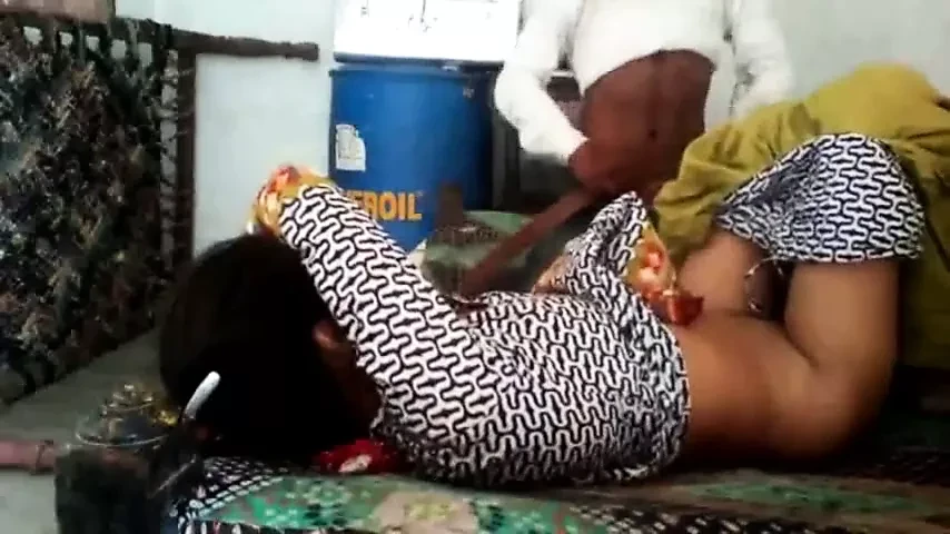 Jija ne apne saali ko pregnant kiya