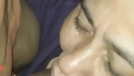 Ngocok kontol istriku yang lagi sange berat
