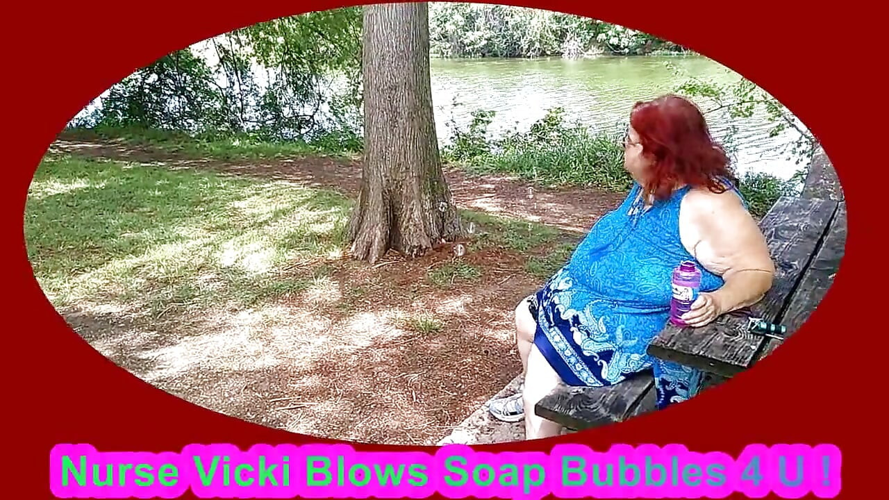 Spring Time I Love to Blow Bubbles in the Park for You!