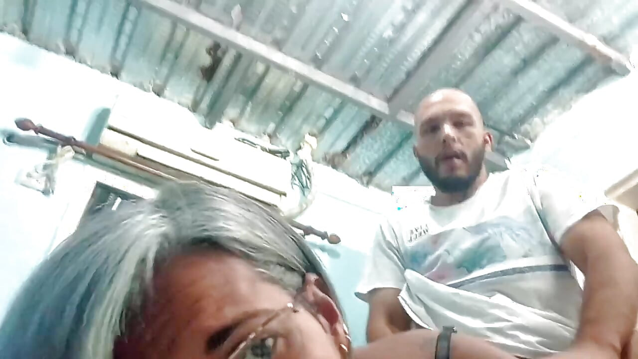 I see it and I want it, a stepbrother story. Very hot.