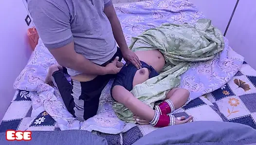 Chachi Ka Kaamsen Badan Dekh Kar Unko Piche Se Pakad Ke Chod Diya