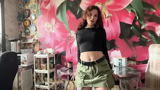 Brunette solo squirt magic