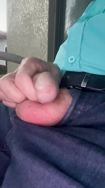 暴露我的小鸡鸡