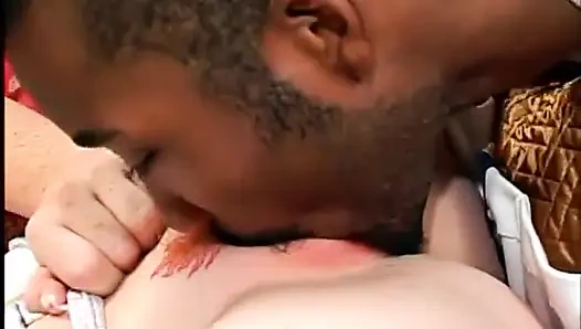 Cewek rambut merah ngentot dan nyepong kontol