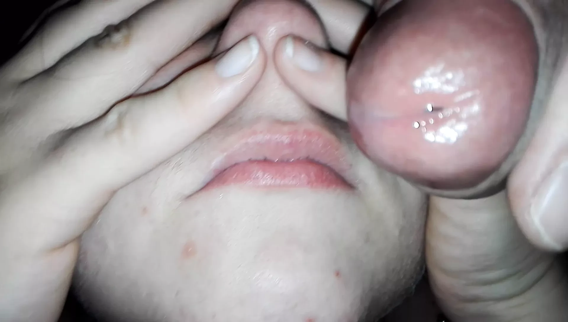 Cum on her lips