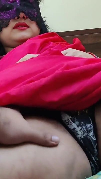 Memorable moment from "Mallu desi couple cum on body, girl in saree doing foot job and blow job"