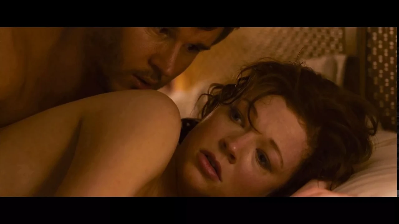 Sarah Snook Bojana Novakovic Nsbc 性爱场景（无音乐）