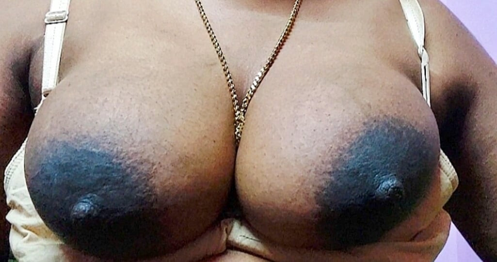 Η δασκάλα με τα μεγάλα βυζιά δίδαξε στον μαθητή της «Πώς να κάνει σεξ» στο ιδιωτικό δωμάτιο.