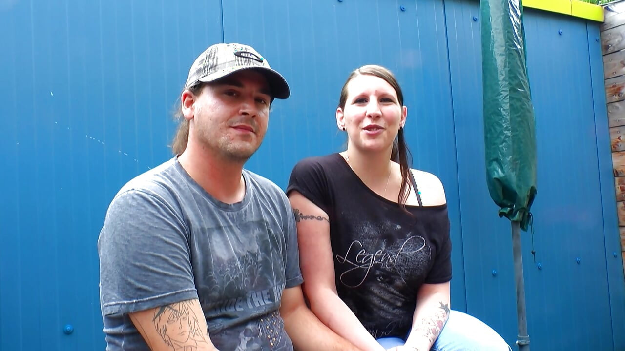 Büyük memeli ateşli genç orta yaşlı seksi kadınlar grup seks partisi ve gavat derlemesi