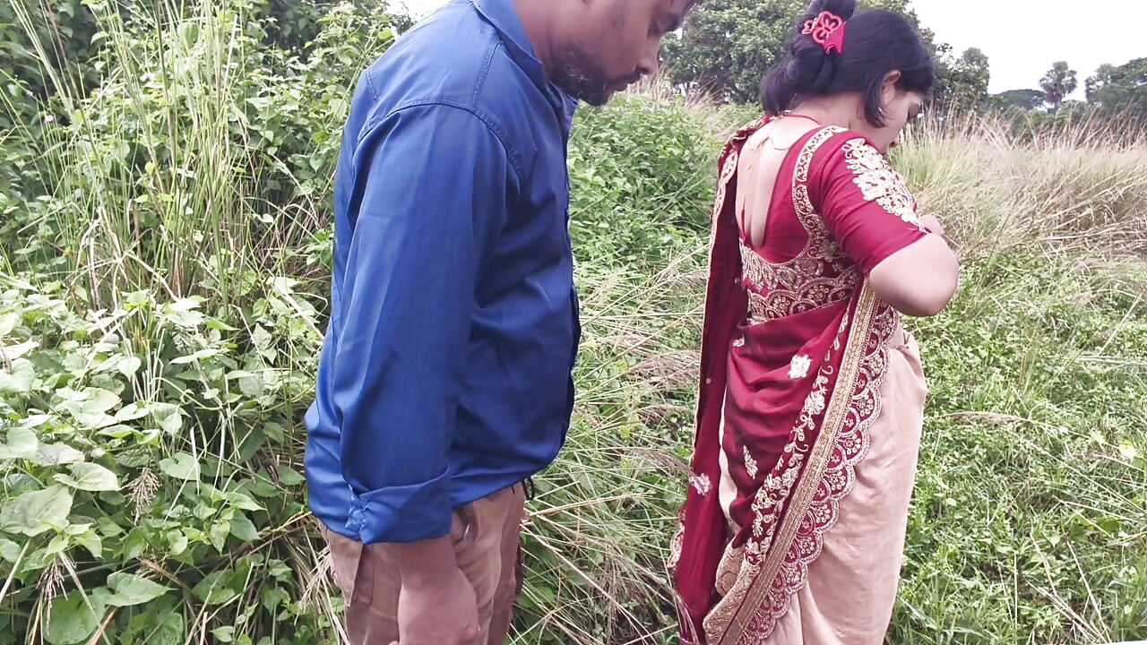 Odia village house wife hard - core fuck with her boyfriend in forest, odia wife sex in outdoor forest