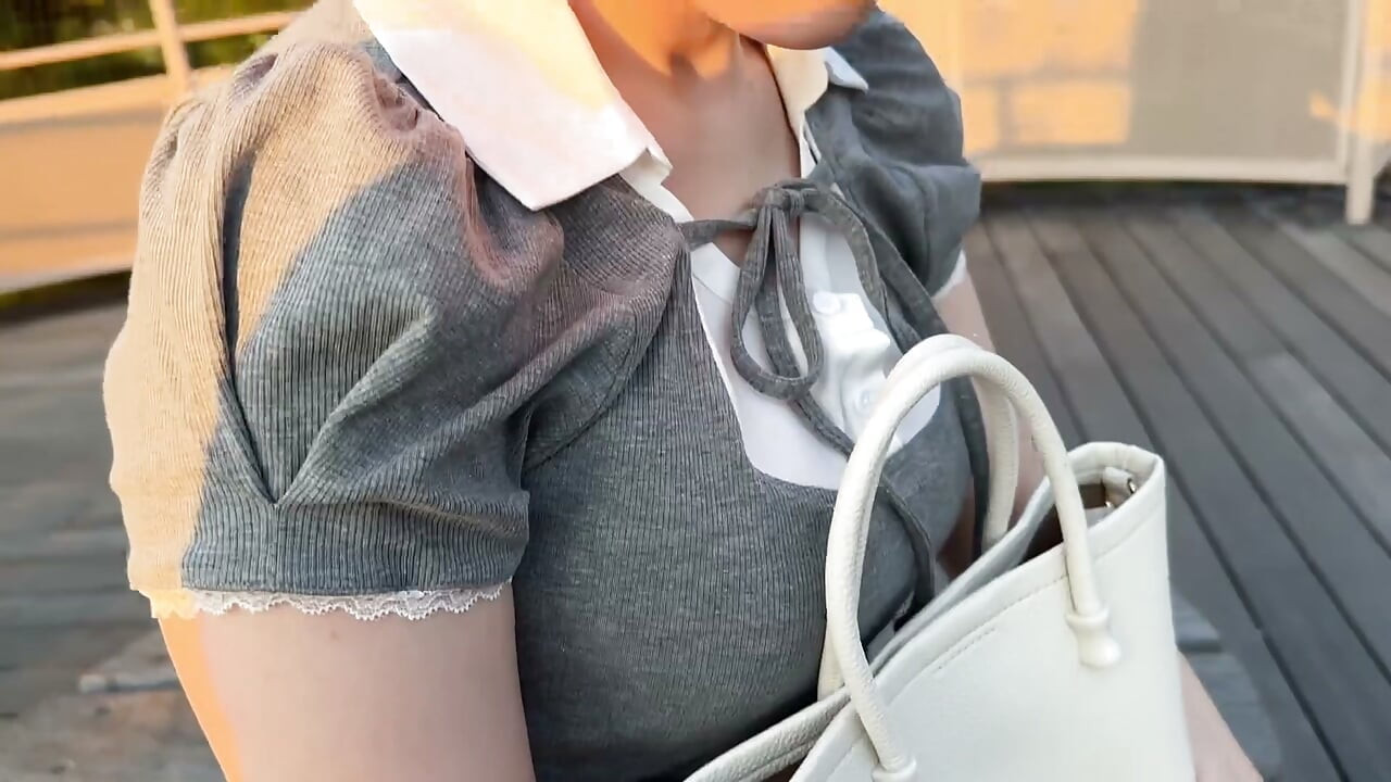 Miku (22), an undeveloped woman with zero dating experience and only male experience in P activities, a naked P activity woman [Confirmed to become a sex buddy → a girl]