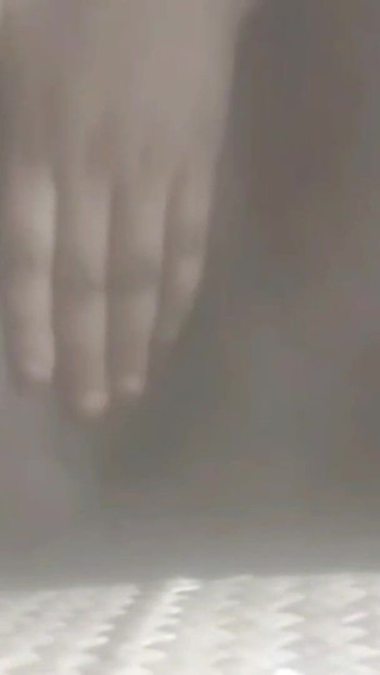 Momento da vedere da "Così ho messo il parachute nella figa e nel culo, ho messo il terreno nella mia figa e l'ho liberata da solo ogni notte"
