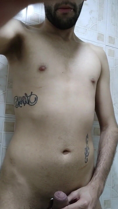 Pišanje dok mi jebe guzicu s krakenom