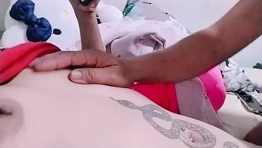 BAKIRE KıZ YEMEK TESLIM EDIYOR AMA OLAN BU