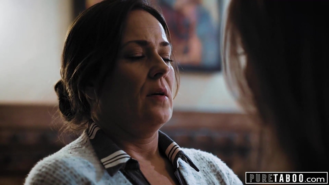 継母と継父と捕まる純粋なタブー、カイラー・クインが参加