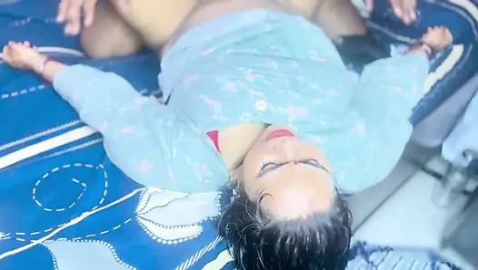 Delivery Boy Asked For Cash. Madam Paid Him With Her Wet Pussy.