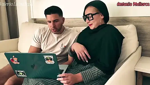 Ateşli müslüman sürtük dersimizi tamamen haram tuttu