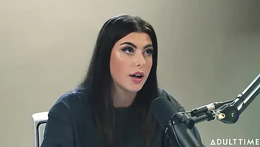 Menjadi Seorang Dominatrix Profesional Bukan Hal yang Diharapkan Gal Ritchie! | Podcast Khusus Orang Dewasa