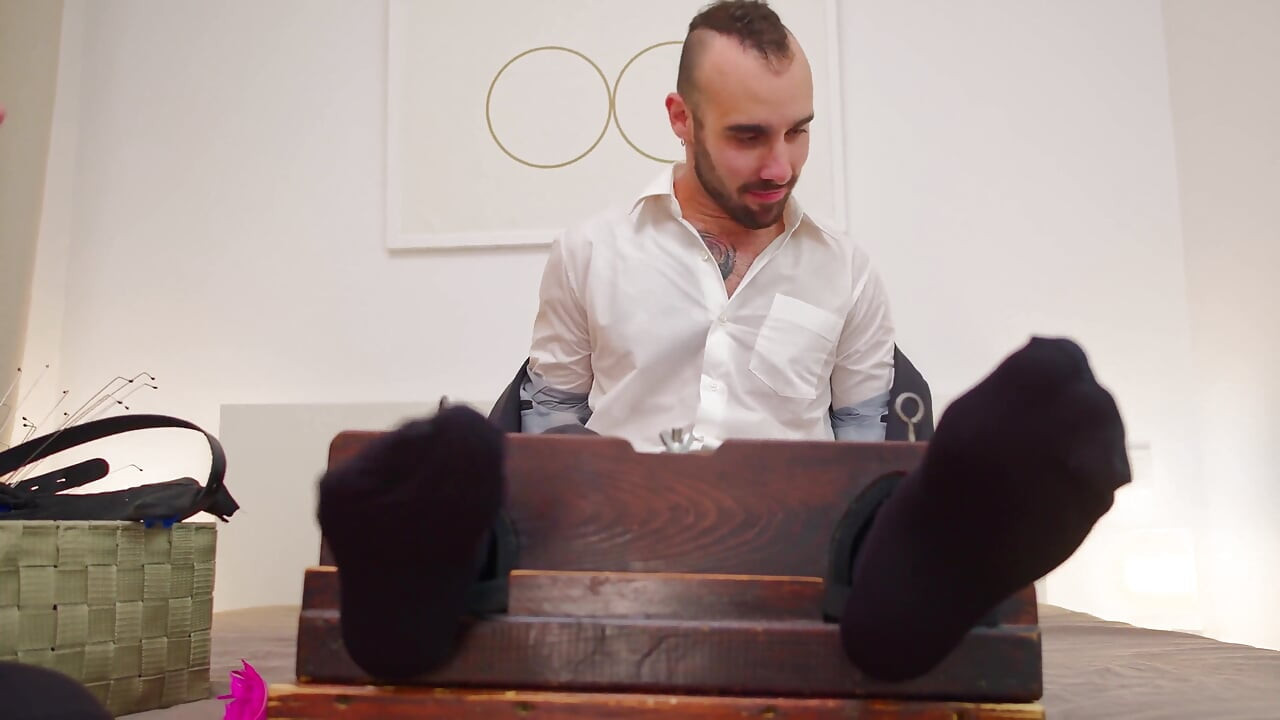 Yuppie Punished in Bed