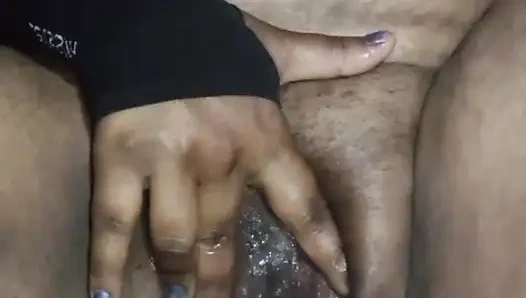 Memek becekku dijilat dan dijilat sama memek becek indiaku seperti dan berkomentar, ikuti aku dong!