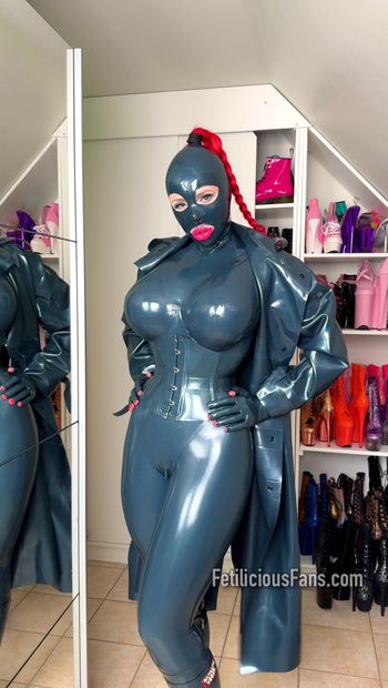 Miss Fetilicious Daily life in rubber