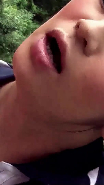 来自“许多老人为瘦日本青少年提供的大规模户外”的标志性时刻