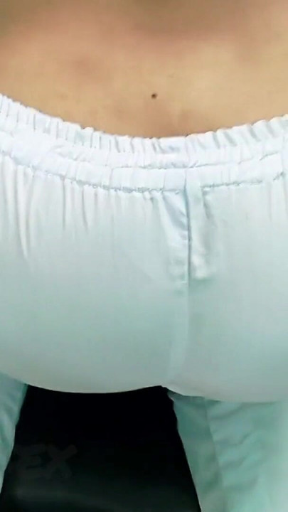 Professor universitário e estudante adulto - lição privada se torna íntima | Clipe 1