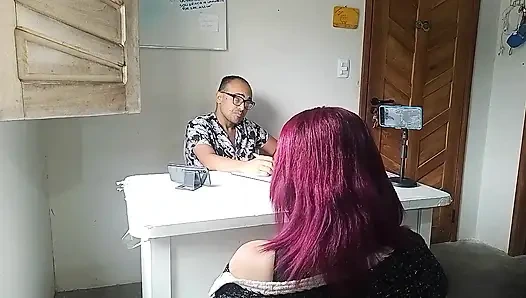 Горячее интервью с ее большими сиськами и задницей