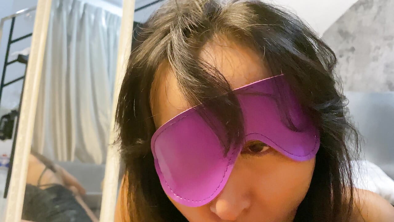 My Playful Sister-in-Law Wakes Up Early for Her Favorite Banana Before the Shower
