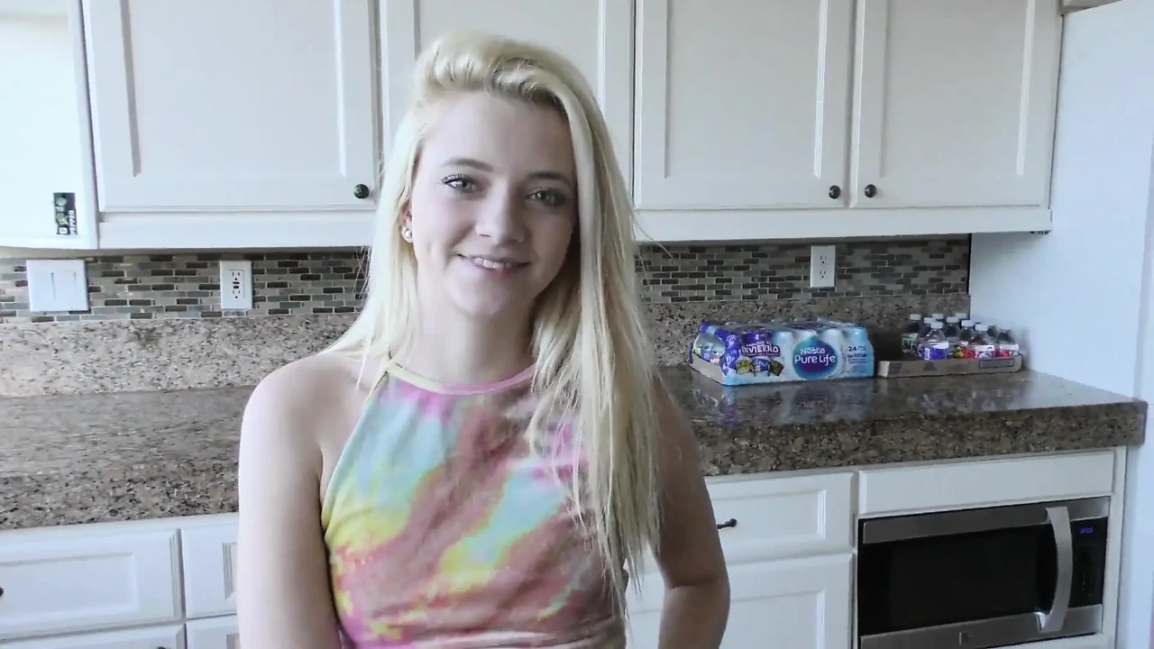 Riley Star Gets On Top Of Her Step Daddies Dick To Avoid Being Grounded