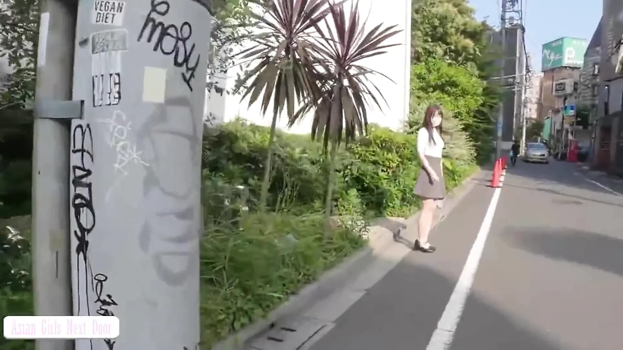 Beautiful Nurse Secretly Meets up, Secret Feelings Turn Into a Private Intimate Moment