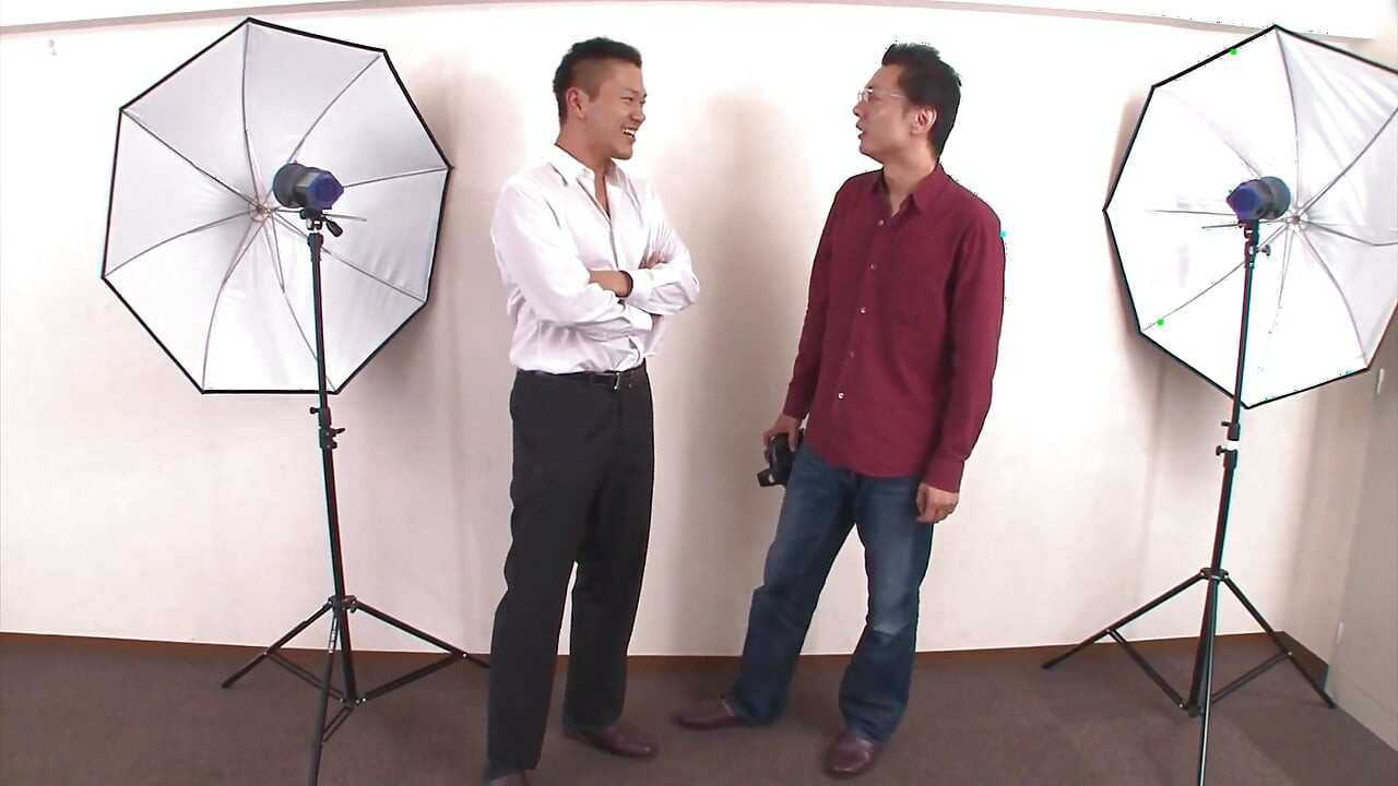 Asian Teen Banged by Two Cocks at Photo Shooting!