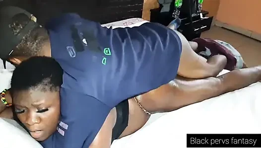 Hadiah dari Afrika dientot habis-habisan sama kontol besar pria kulit hitam