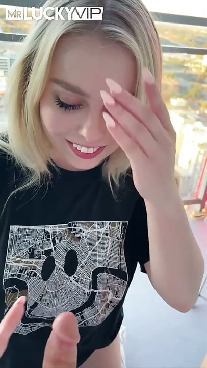 海莉·斯佩兹的激烈生日惊喜