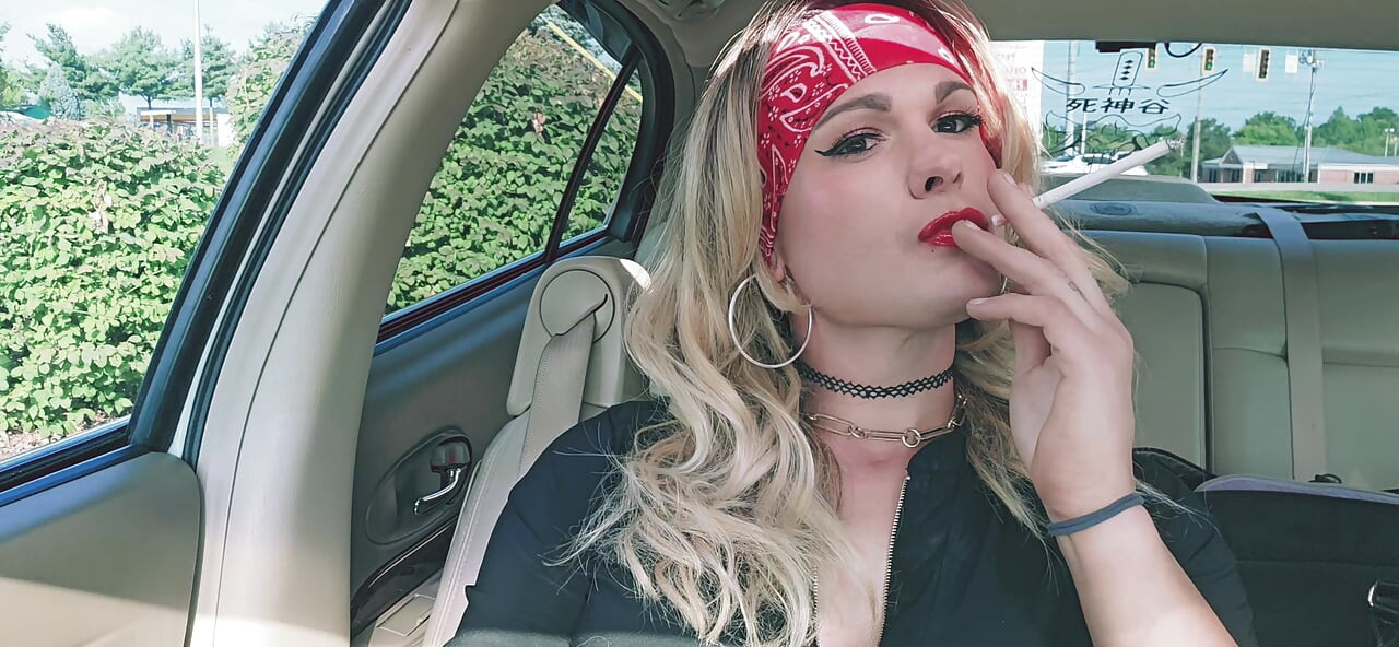 Kylie Babes Smoking Fetish Car Play