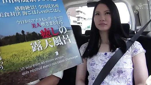 M628G04 A black -haired wife who is a model in shooting "Empress of a be...