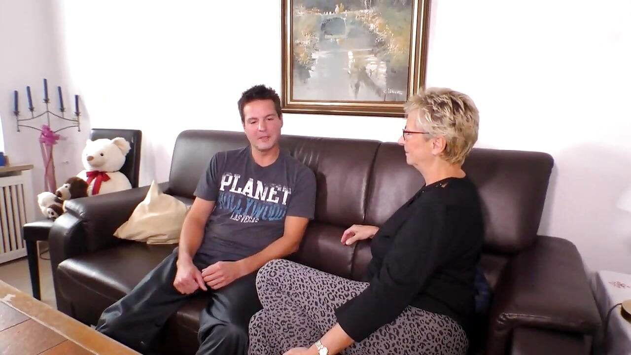 Ar putea fi mama mea vitregă!