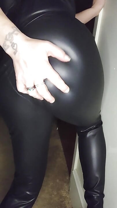 Wet Look Ass Worship
