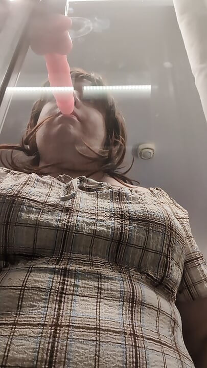 Kelli completes her Deep throat training at an open window