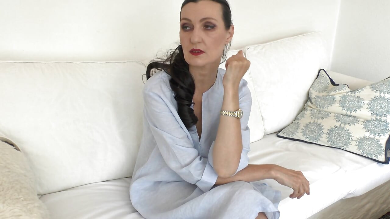 Meeting at Stepmother's, Waiting for Stepson, Watch Fetish, Lady Victoria Valente