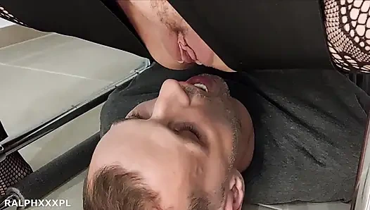 Cuckold sperma essen ZUSAMMENSTELLUNG reinigung sperma kuss pisse