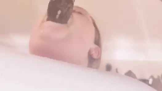 Amateur BBW Sloppy Blowjob with Cumshot