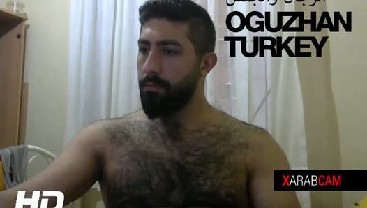 Arabischer schwuler behaarter Sultan